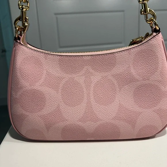 Coach pink powder Teri shoulder bag - Picture 4 of 11
